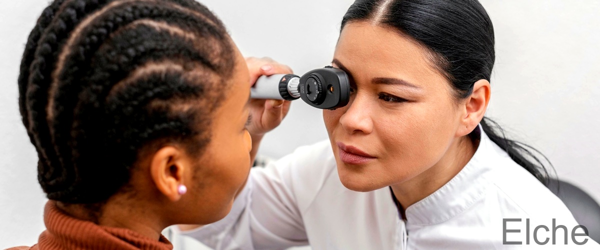 ¿Cómo elegir al mejor retinólogo para mi caso?