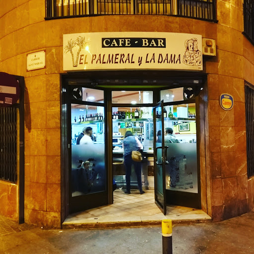 Bar El Palmeral y la Dama